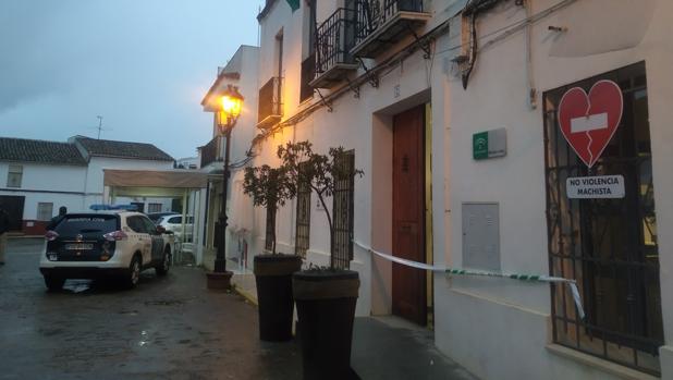 Roban en el Ayuntamiento de Alanís y en el bar anexo durante esta madrugada