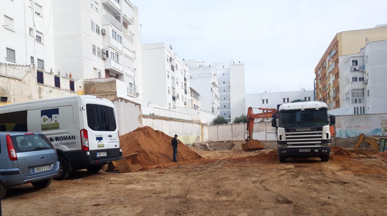 Las excavacaciones arqueológicas continuan en paralelo a la obra en el antiguo parking.