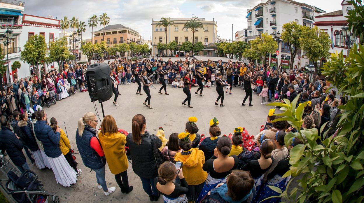 Muchas de las actividades culturales que se desarrollan en Lebrija están muy relacionadas con el flamenco