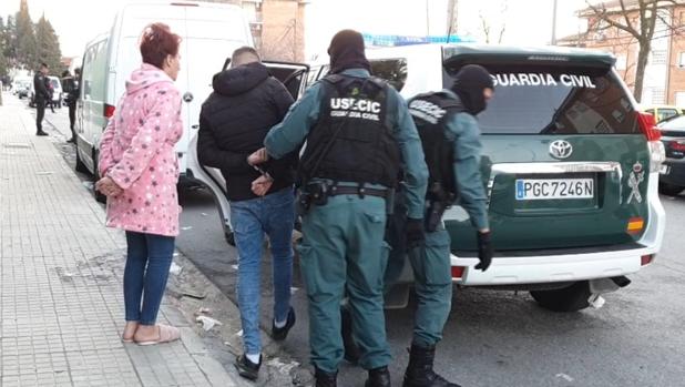 La Guardia Civil toma la Sierra de Cádiz en una operación internacional contra el tráfico de drogas