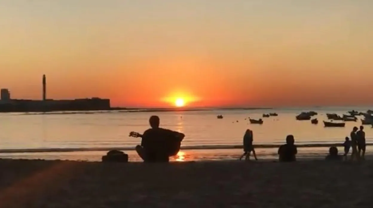 Captura del vídeo del atardecer desde La Caleta