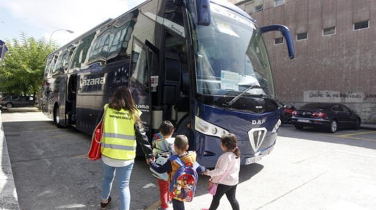 La DGT denuncia a 18 autobuses escolares en la provincia de Cádiz