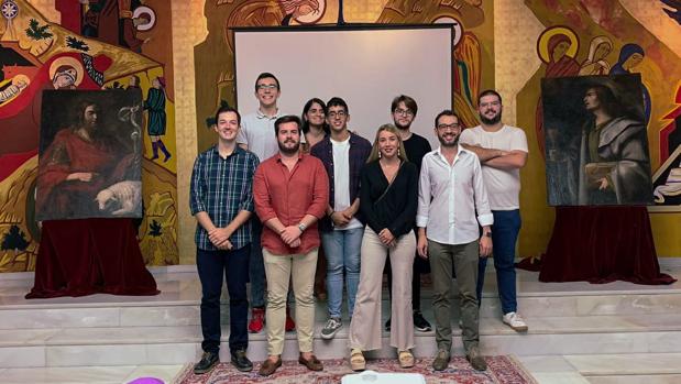 Jóvenes historiadores de Los Palacios se vuelcan con la restauración del retablo de su iglesia mayor