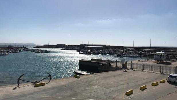 Fomento adjudica por 800.000 euros las mejoras del puerto de Conil