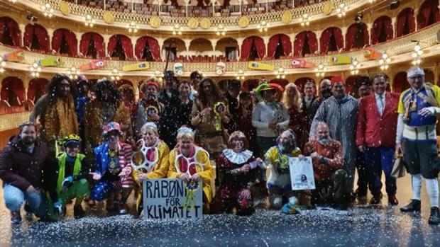 Denuncian la agresión a un romancero mientras actuaba en la calle