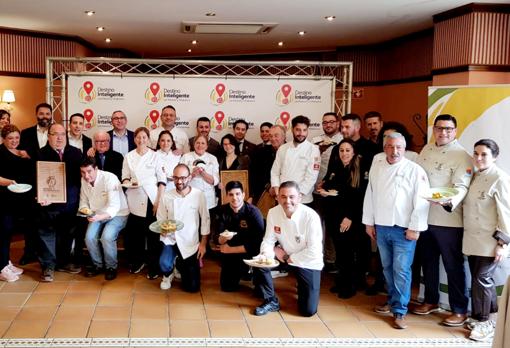 Foto de familia del I Concurso de Tapas de Los Palacios y Villafranca