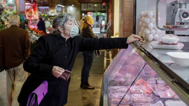 El Covid-19 dispara la venta de filetes de pollos en los supermercados de la provincia de Sevilla