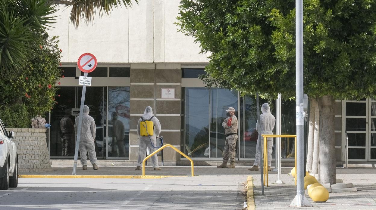 La provincia de Cádiz se acerca a los 200 positivos por Covid-19 y los contagios crecen en 44 casos en un día