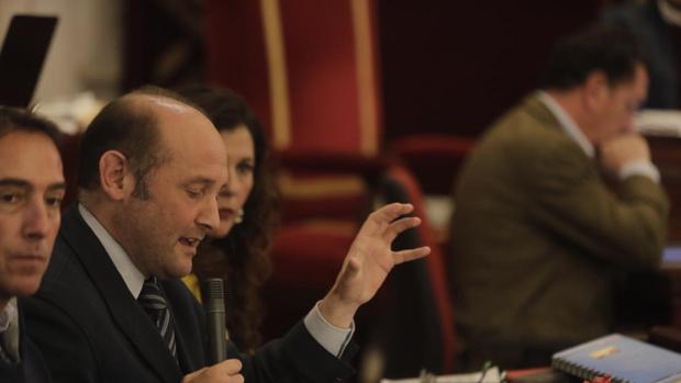 Ortiz exige a Kichi que destine los 12 millones de superávit para ayudas de emergencia