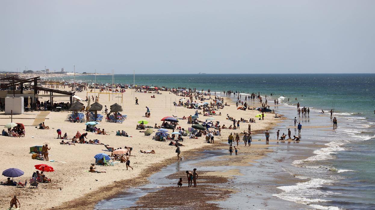 Cádiz aplaza el inicio de la temporada de playas por la cuarentena del coronavirus