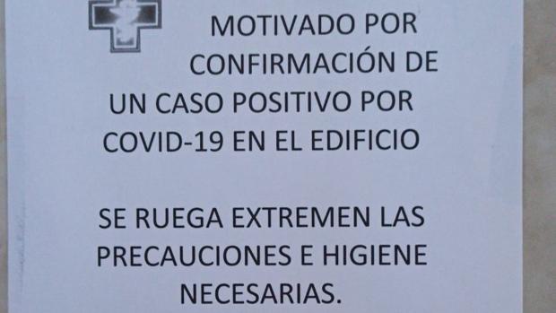 Desinfectan algunos edificios de El Puerto tras haber confirmado un caso de coronavirus