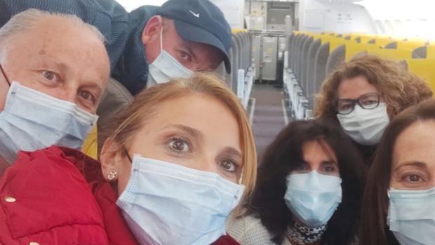 Agradecimiento de los sanitarios gaditanos repatriados desde Uzbekistán