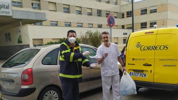 Correos lleva mascarillas realizadas en impresión 3D a hospitales de la provincia de Cádiz