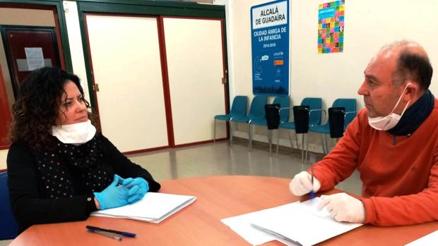 Alcalá entrega ayudas de emergencia social a 678 familias en los primeros días de la cuarentena