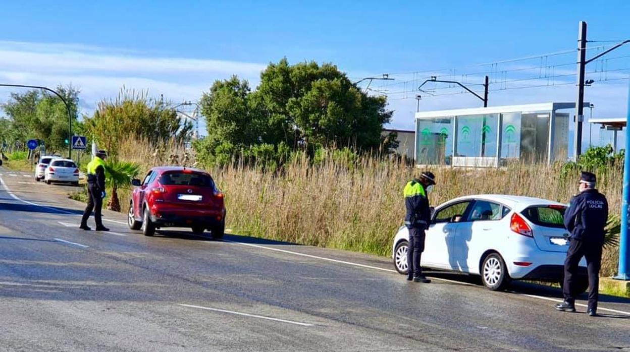 La Policía Local de Chiclana interpone una treintena de denuncias durante el fin de semana