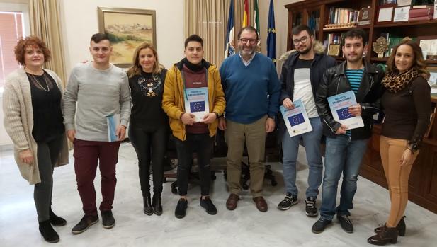 Regresan a Carmona los cuatro estudiantes atrapados en Italia por el coronavirus