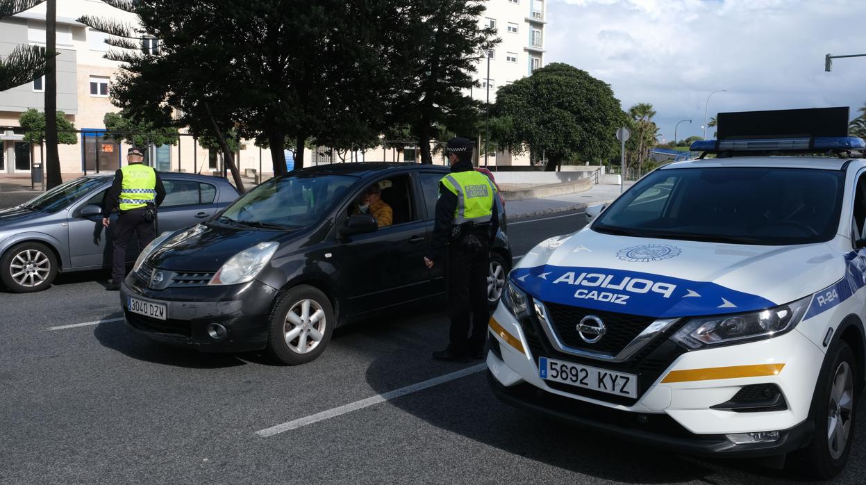 Controles de acceso a Cádiz.