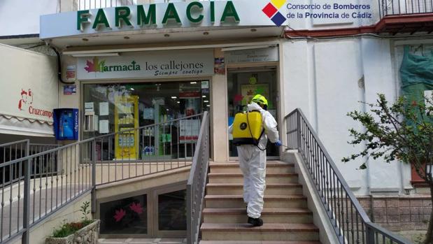 Los bomberos desinfectarán todos los centros de salud de la Bahía de Cádiz