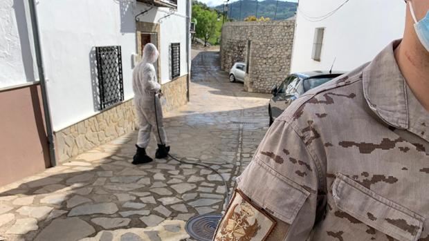 La Infantería de Marina despliega patrullas en nueve localidades de la Sierra de Cádiz