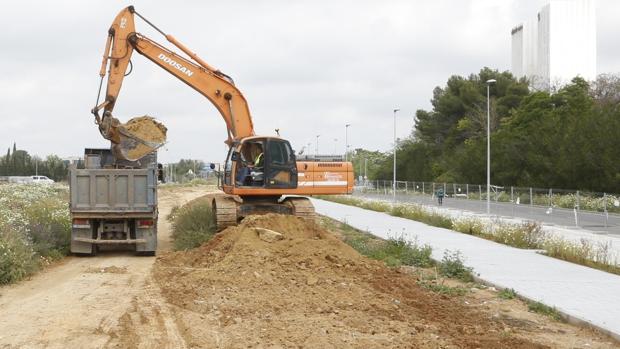 Mairena del Aljarafe reinicia los trabajos del ParqueCentral, el nuevo pulmón verde de la comarca