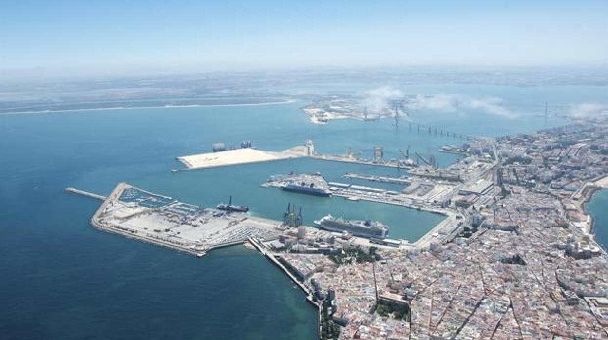 El tráfico portuario crece un 35% en el primer trimestre en la Bahía de Cádiz