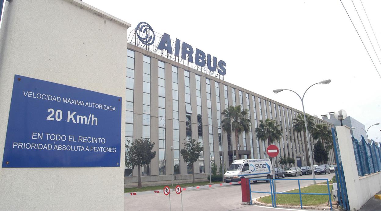 Acceso a las instalaciones de Airbus en Puerto Real