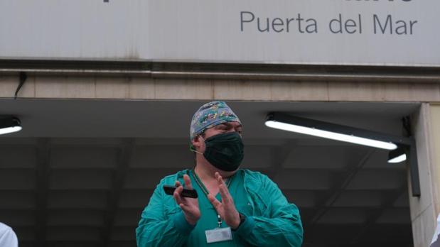 Cádiz encara la desescalada con 12 nuevos contagios y cuatro fallecidos más