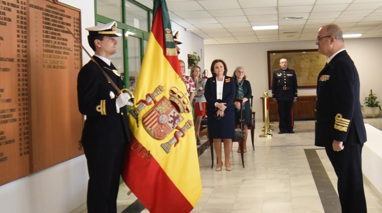 Manuel Garat se despide en la Base de Rota como almirante y pasa a la reserva