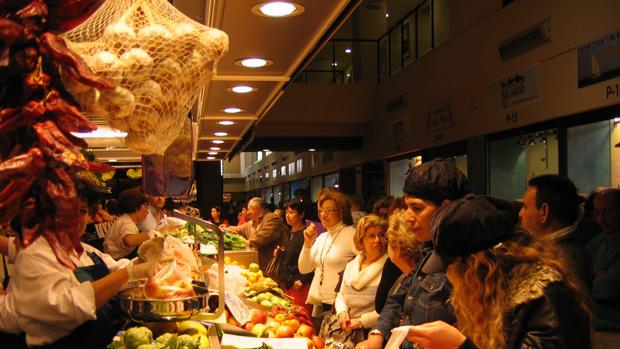 El uso de mascarillas ya es obligatorio en el Mercado de Abastos de Chiclana