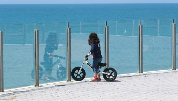 La salida de los niños a la calle no ha provocado un repunte de coronavirus en Cádiz