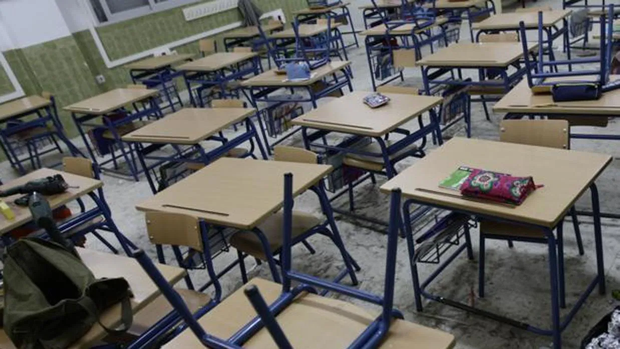 El Ayuntamiento de Cádiz estudia acciones legales contra el cierre del colegio La Institución