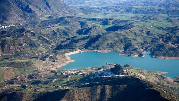 La Junta licita por tres millones las obras para reparar el aliviadero del embalse de Zahara