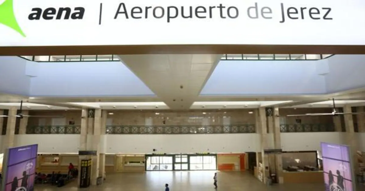 El aeropuerto de Jerez, a la espera de viajeros.