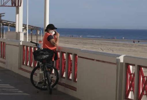 Playas de Cádiz: Aforo limitado y con el acceso controlado para evitar contagios por Covid-19