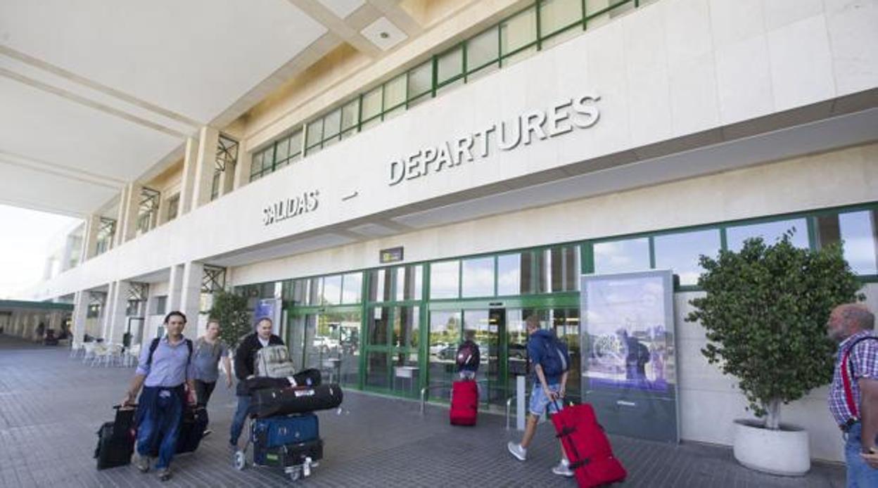 El aeropuerto de Jerez comienza a volver a la normalidad.