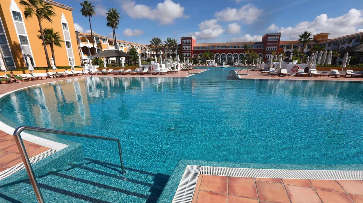 Los grandes hoteles de la costa de Cádiz volverán a abrir sus puertas a partir de la segunda quincena de junio