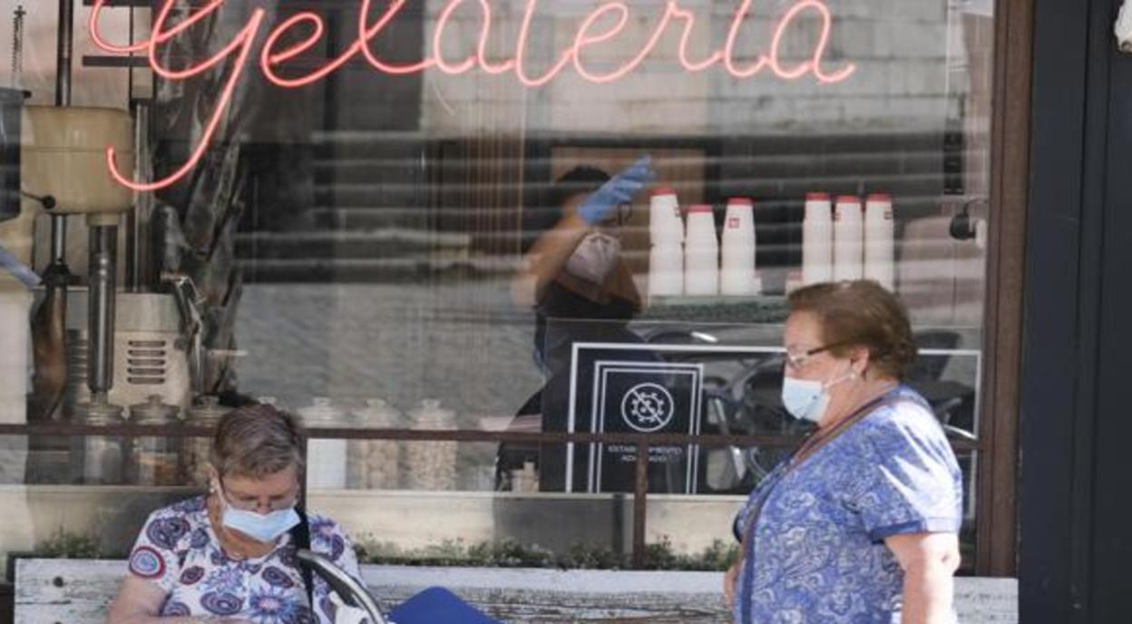 Las mascarillas son obligatorias cuando no se pueda guardar la distancia de seguridad de dos metros