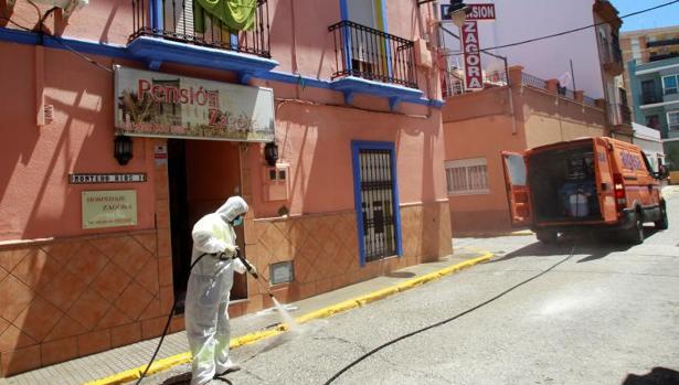 Clausurada la ONG de Algeciras que atendía a los dos subsaharianos contagiados en el hostal en cuarentena