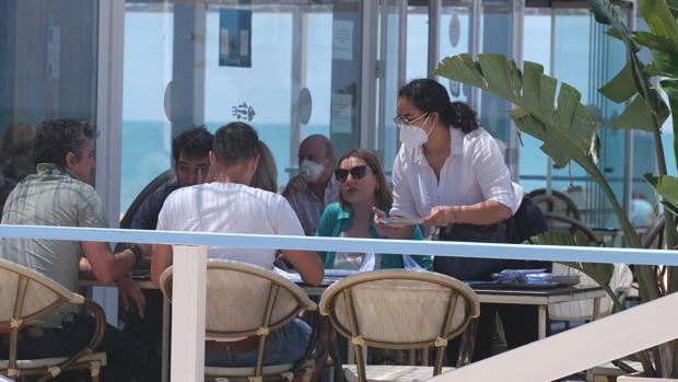 Cádiz liderará la campaña de verano andaluza con más de 36.150 contratos