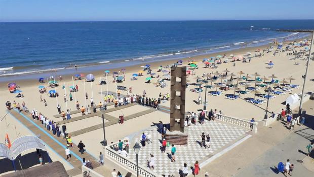 Cierran la entrada a las playas de Chipiona y Zahora