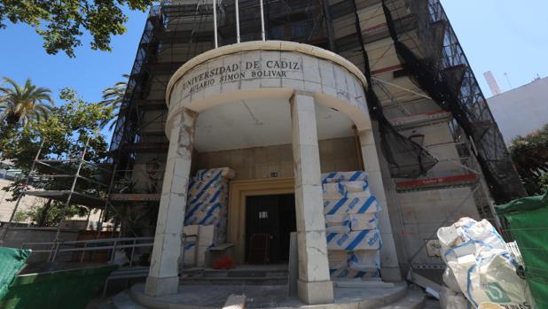 Puesta a punto del campus universitario de Cádiz para el nuevo curso