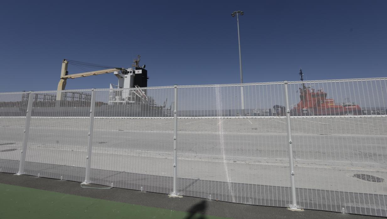 El carril bici del interior del muelle se pone en marcha este miércoles 15 de julio.