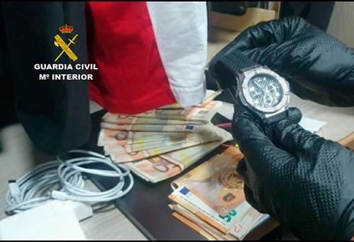 La Guardia Civil &#039;quita&#039; a los narcos más de 35 millones de euros