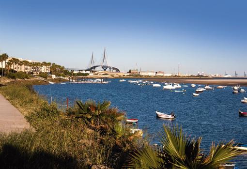 Prohibido el baño temporalmente en la playa de Río San Pedro, en Puerto Real