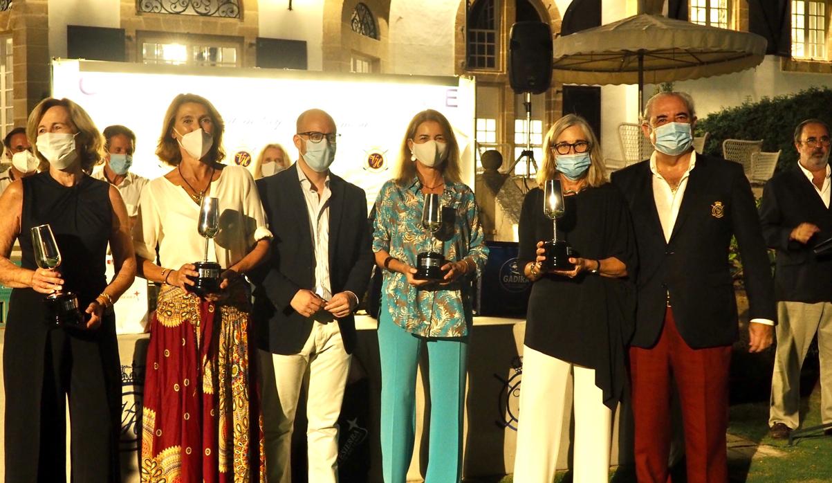 Laura Cólogan, María Fernández-Durán, el alcalde Germán Beardo, Josefina Pacheco, Ana Mir y Jose Manuel Domecq.