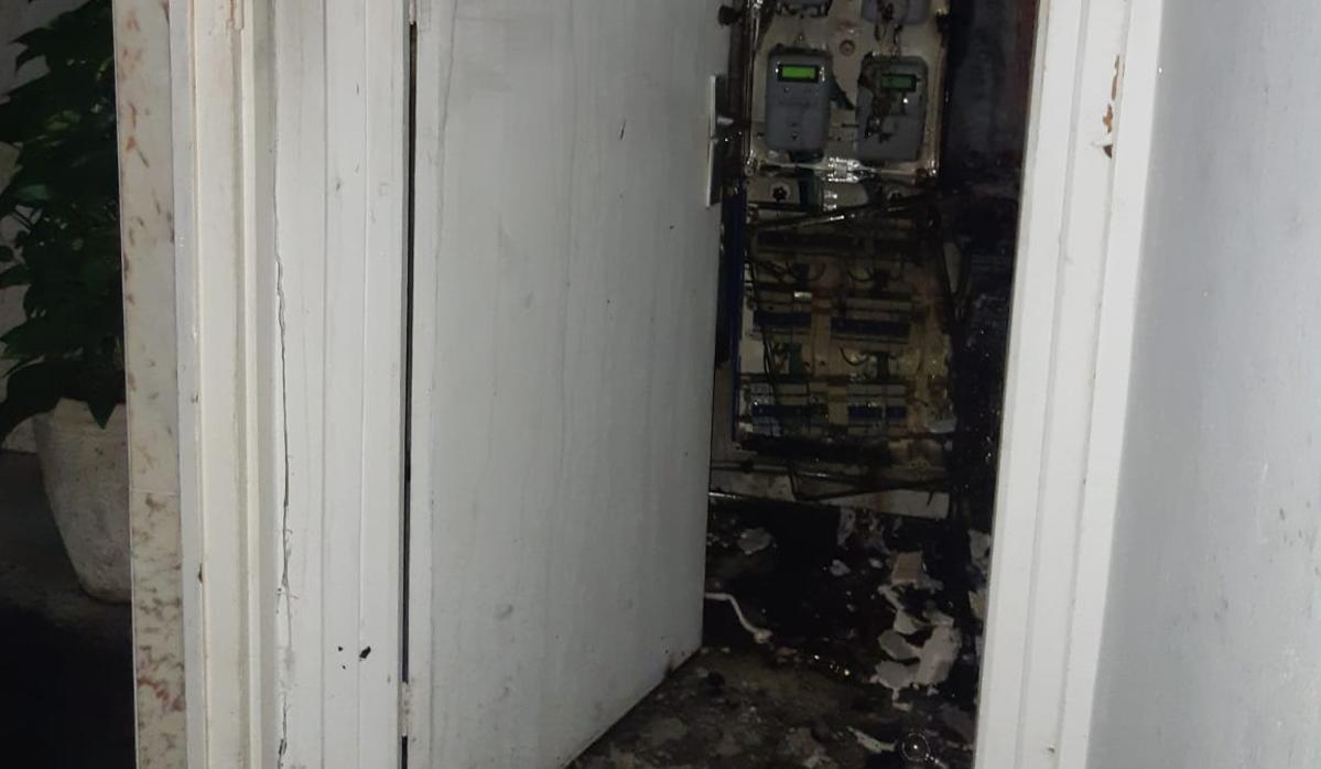 Cuarto de contadores donde comenzó el incendio.