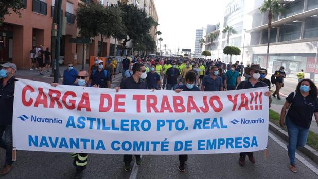 Primer ensayo pacífico de los astilleros en la calle para exigir carga de trabajo