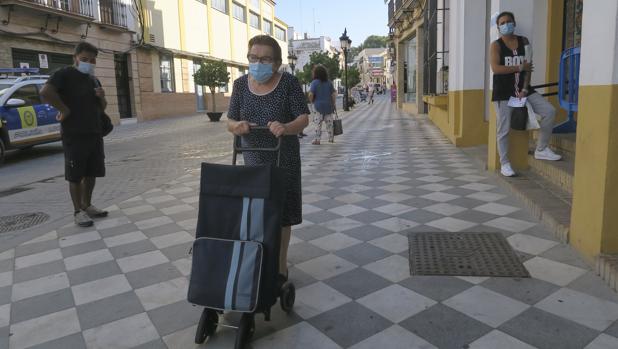 Las droguerías de Coria y La Puebla del Río hacen sus agosto con la llegada del virus del Nilo