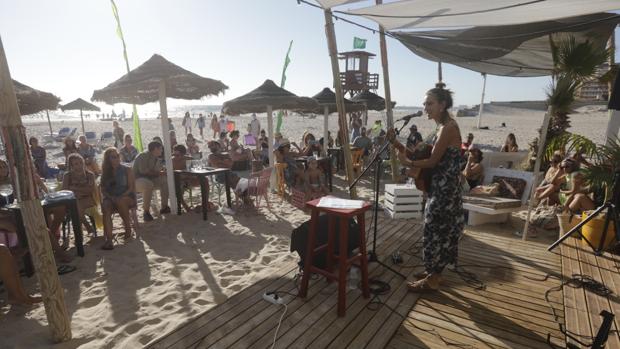 Las puestas de sol gaditanas suenan a música en directo