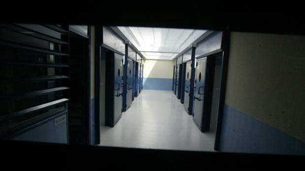 Aparece un preso muerto en Puerto III y su compañero de habitación grave